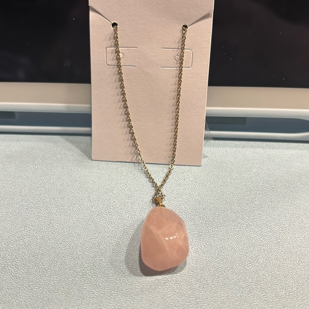 Gemstone on a gold/ silver chain!